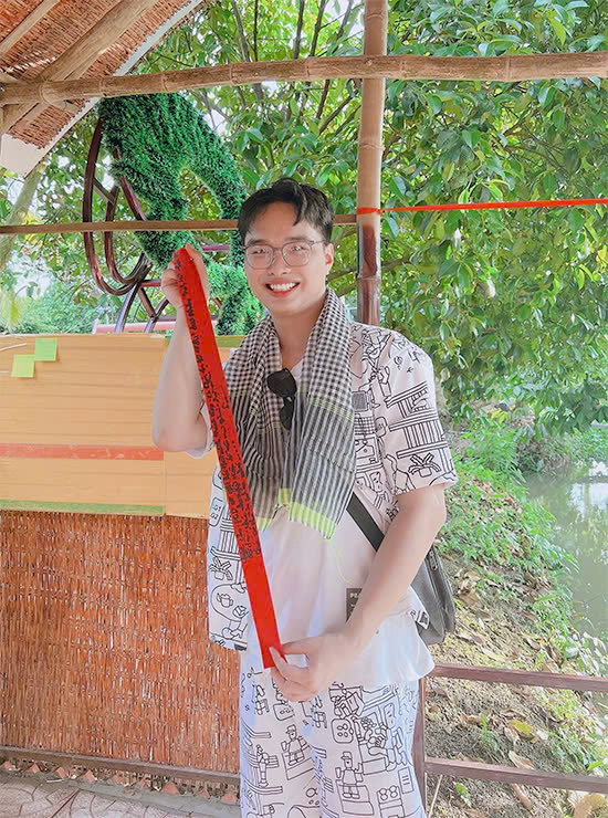 Hoạt động treo dây đỏ ước nguyện -  Du lịch Tuấn Tường