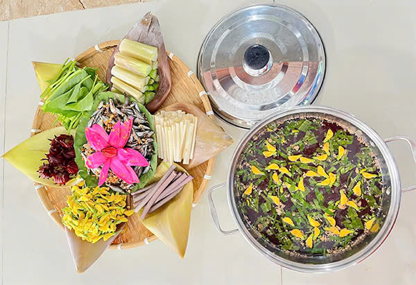 Lẩu cá linh non - Du lịch Tuấn Tường
