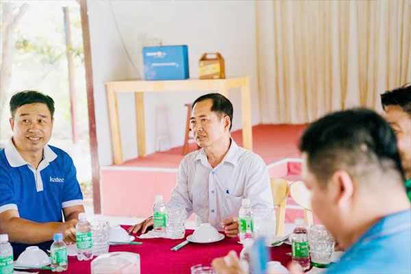 Giao lưu và kết nối kinh doanh cùng hội viên - Du lịch Tuấn Tường