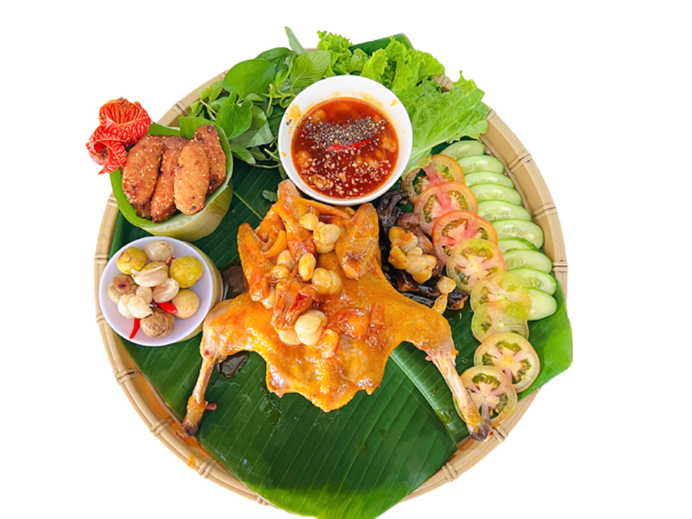 Gà ta om dâu - Khu du lịch Tuấn Tường