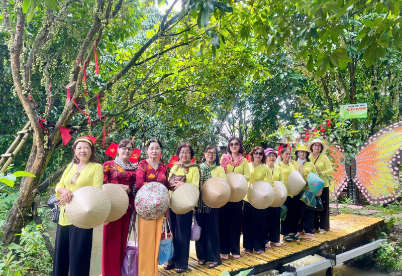 Vườn dâu nào nên đến thăm ở Phong Điền